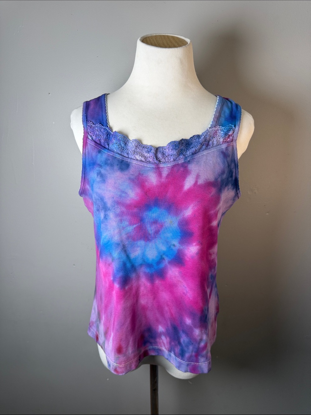 Tie-Dye Lace-Trim Tank Top - Pink & Blue